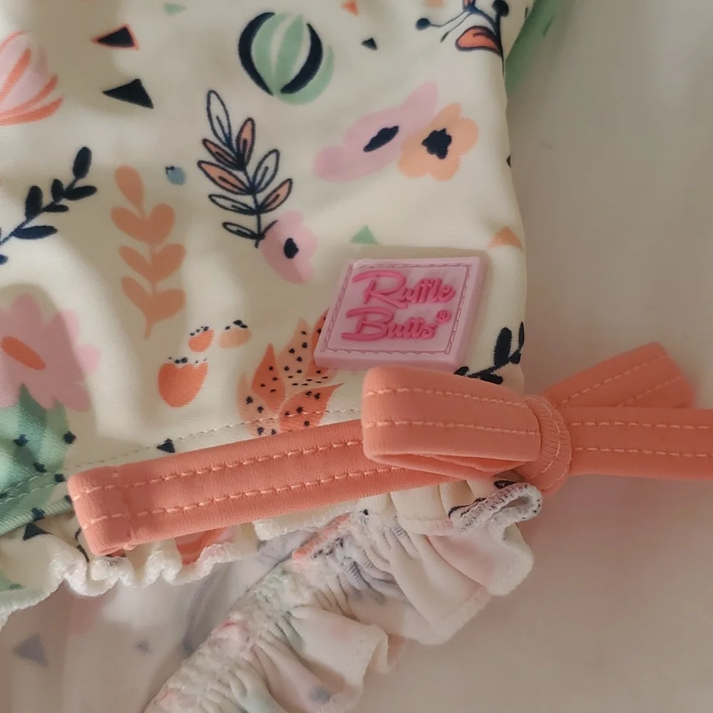 Adorable Rufflebutts Rashguard - Picture 4 of 10